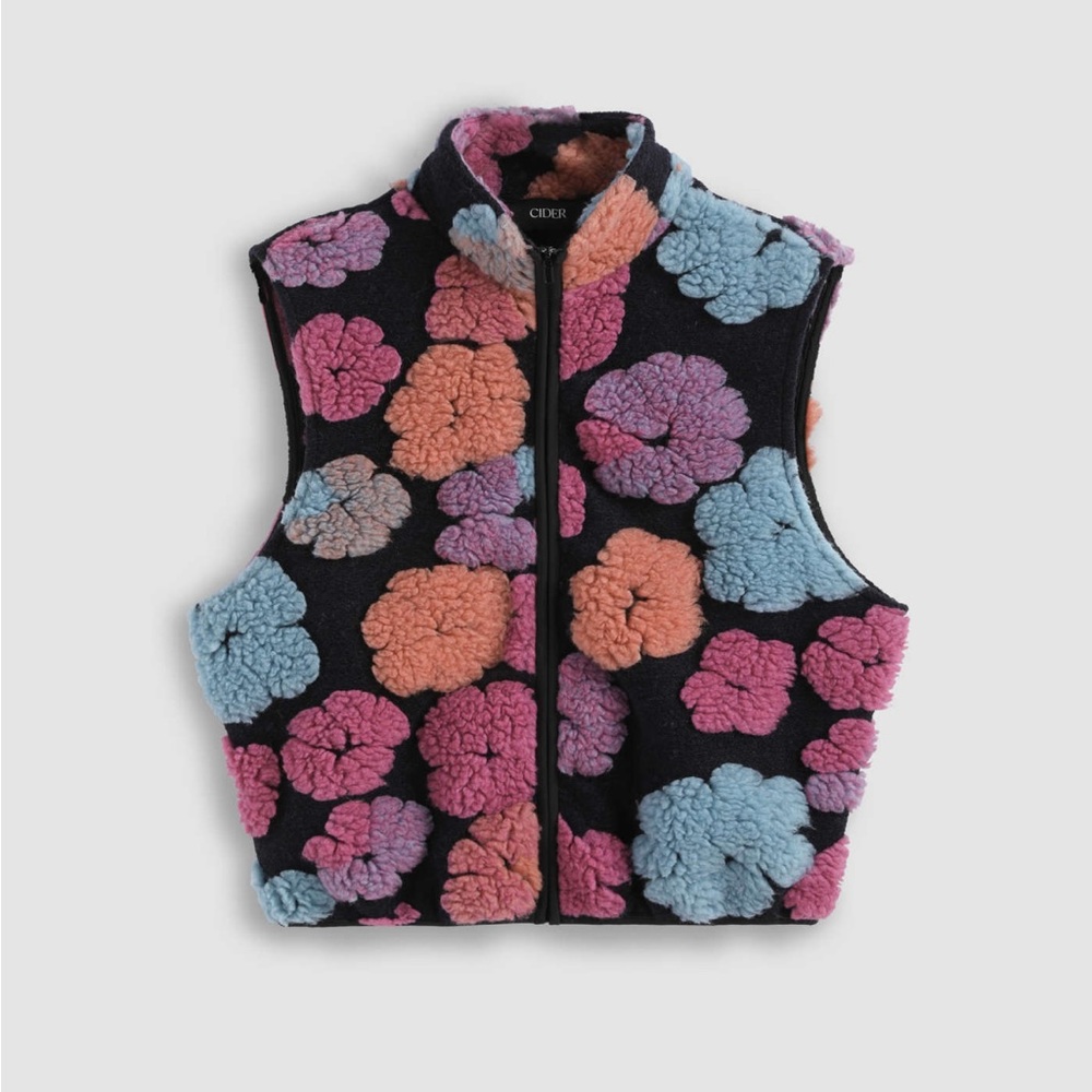 Turtle Neck Floral Pattern Zipper Vest